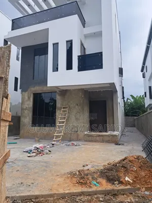 5bdrm Duplex in Adeniyi Jones for sale