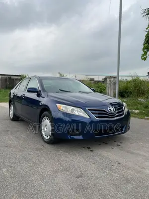 Toyota Camry LE 4dr Sedan (2.5L 4cyl 6A) 2011 Blue