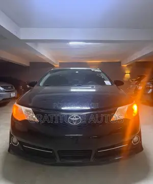 Toyota Camry SE 4dr Sedan (2.5L 4cyl 6A) 2013 Black