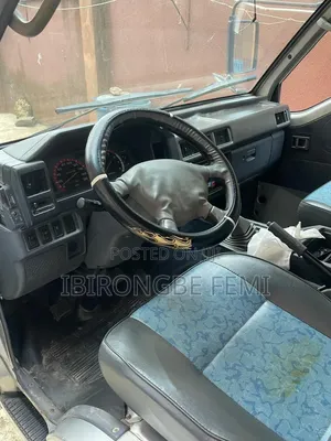Mitsubishi L300 2001 Silver