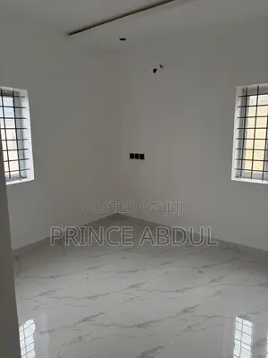 Furnished 3bdrm Block of Flats in Life Camp for sale