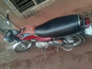 Bajaj Boxer 100 2021 Red