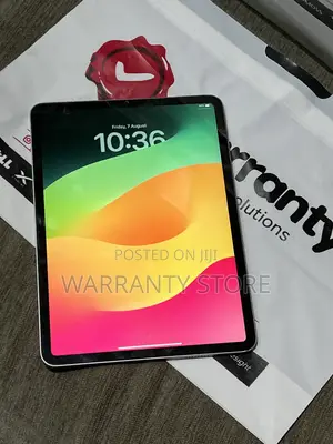Apple iPad Pro (2022) 128 GB Silver