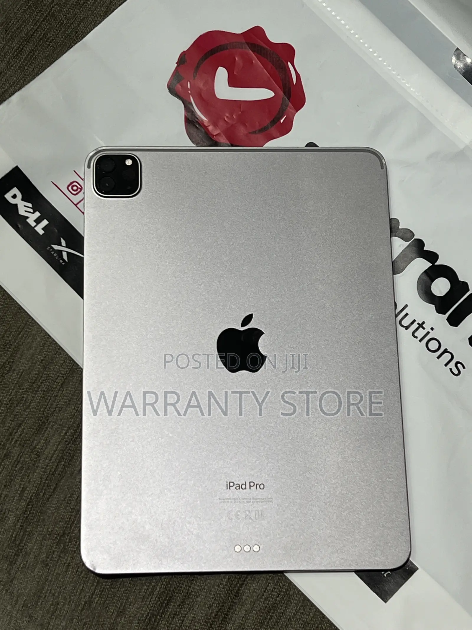 Apple iPad Pro (2022) 128 GB Silver