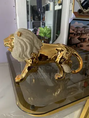 Luxury Gold Lion Decorative Figurine