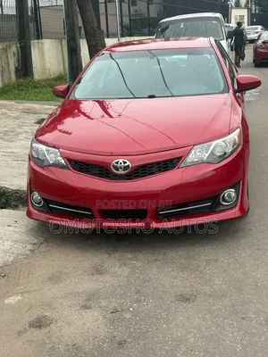 Toyota Camry 2014 Red