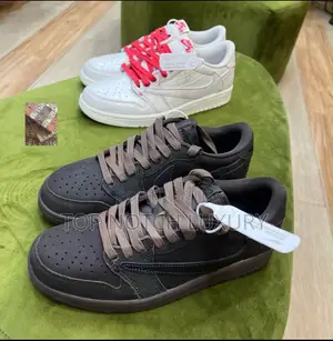 *Nike Air Jordan 1 Low X Travis Scott “Velvet Brown”*