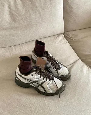 *Asics X Temptation Vocation Gel Ds Trainer 14