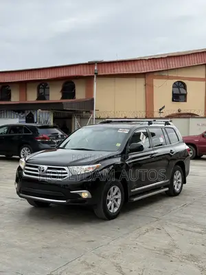 Toyota Highlander SE 3.5L 4WD 2013 Black