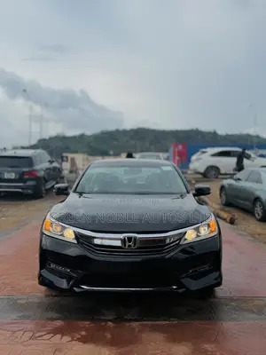 Honda Accord Touring 4dr Sedan FWD (3.5L 6cyl 6A) 2016 Black