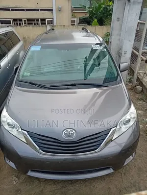 Toyota Sienna 2012 Gray