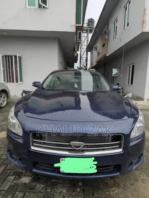 Nissan Maxima 2010 Blue