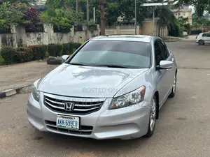 Honda Accord 2011 Silver