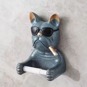 Smokey Cocktail Bulldog Wall Tissue Holder