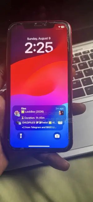 Apple iPhone XR 64 GB Red