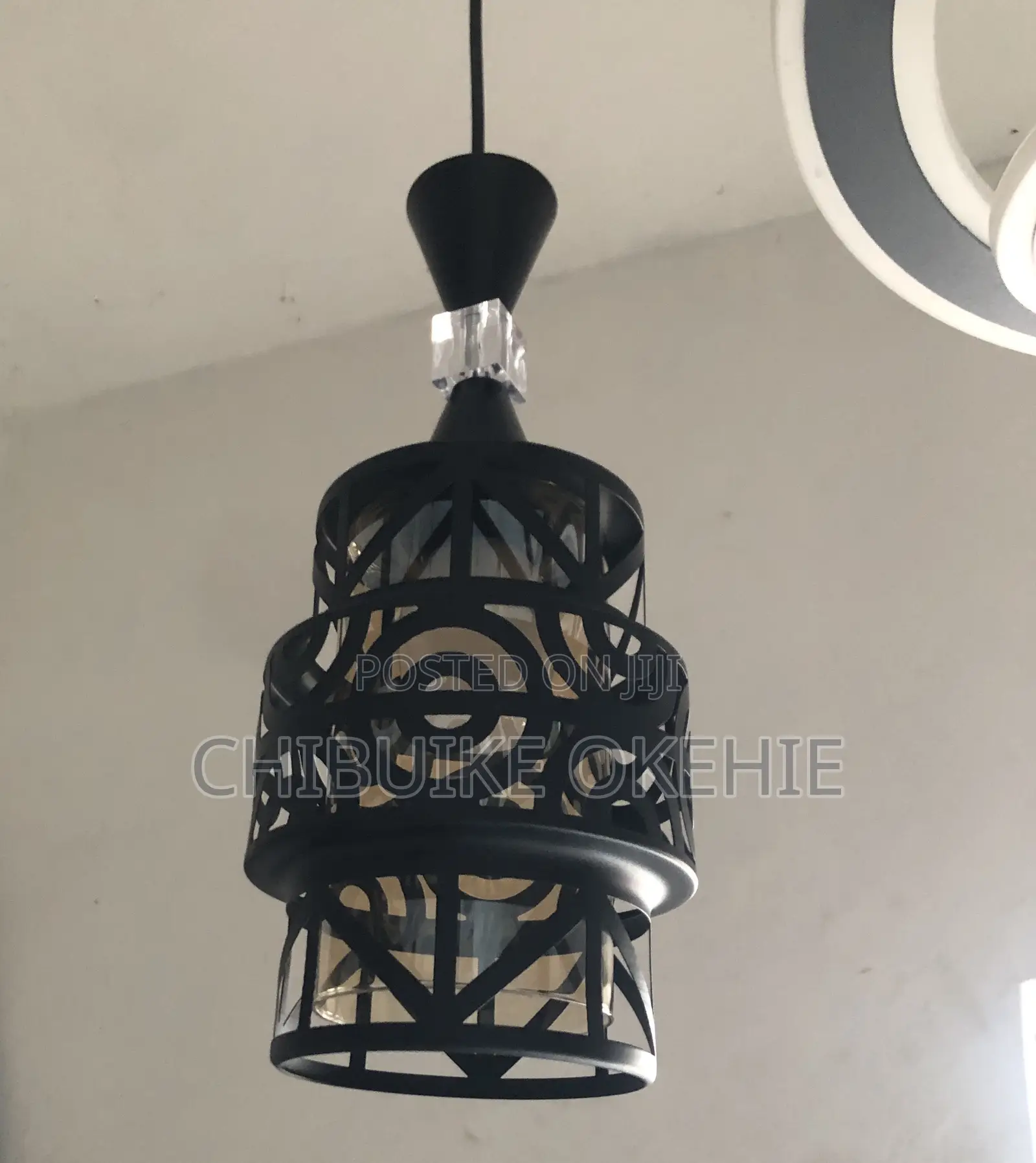 Dropping Pendant Light