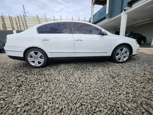 Volkswagen Passat 2.0 Comfort 2008 White