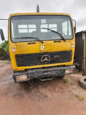 Mercedes Benz Tipper Truck - V-6 Engine. Nigerian Standard Use