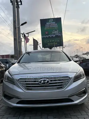 Hyundai Sonata Sport 2.0T 4dr Sedan (2.0L 4cyl Turbo 6A) 2015 Silver