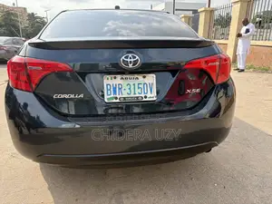 Toyota Corolla XSE (1.8L 4cyl 2A) 2018 Black