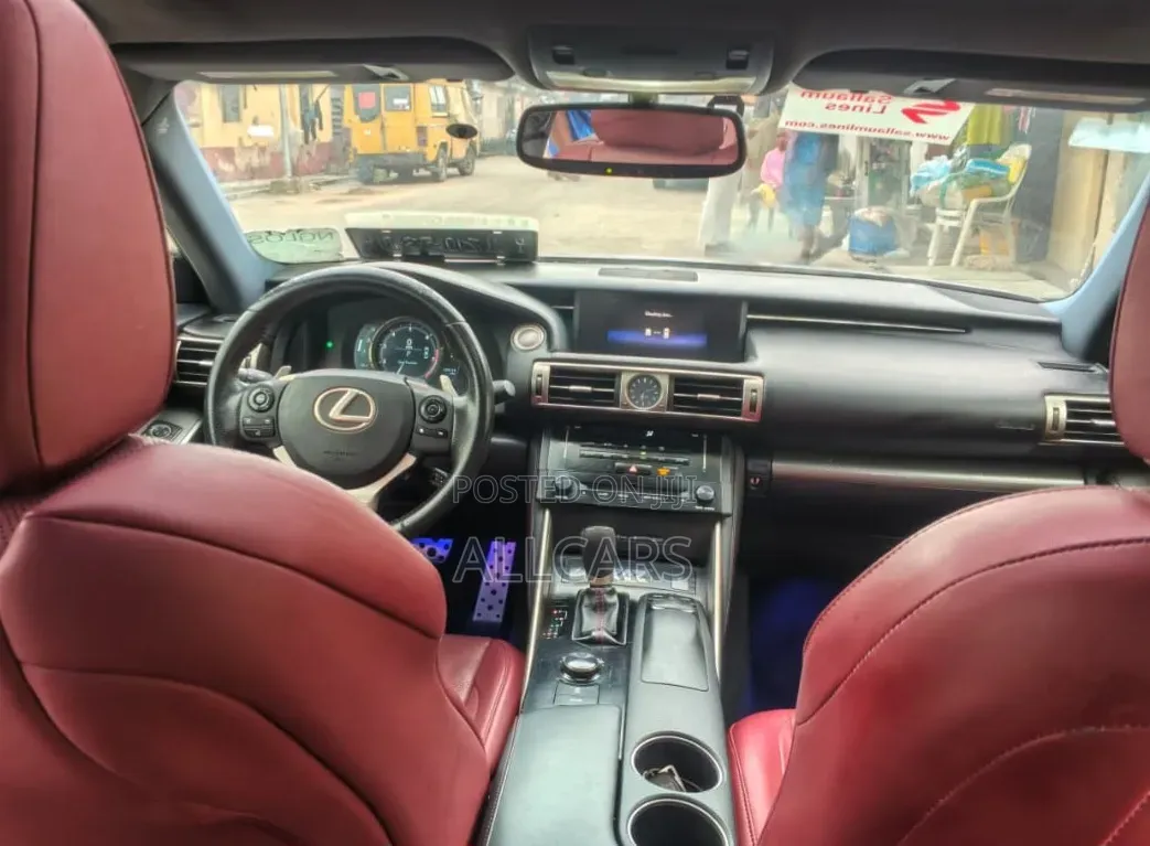 Lexus IS 2014 Silver