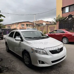 Toyota Corolla 2008 White
