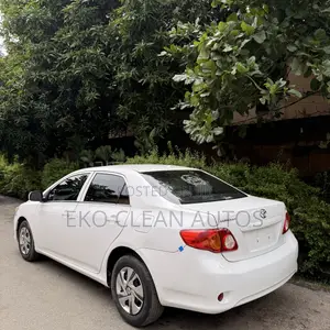 Toyota Corolla 2008 White
