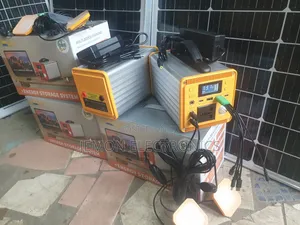 Original 300w Lithium Battery Solar Generator With 50w Solar Panel