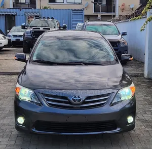 Toyota Corolla 2012 Gray