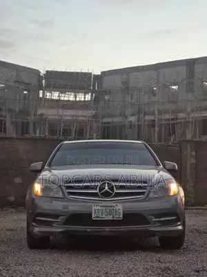 Mercedes-Benz C300 2011 Gray