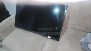Clean LG 32 Inch