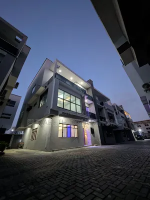 5bdrm Duplex in Ikate for rent