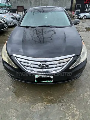 Hyundai Sonata GLS Sedan FWD (2.4L 4cyl 5A) 2010 Black
