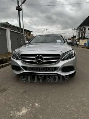 Mercedes-Benz C300 2017 Silver
