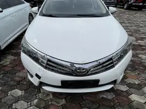 Toyota Corolla 2019 White