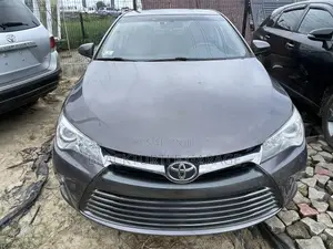 Toyota Camry 2016 Gray