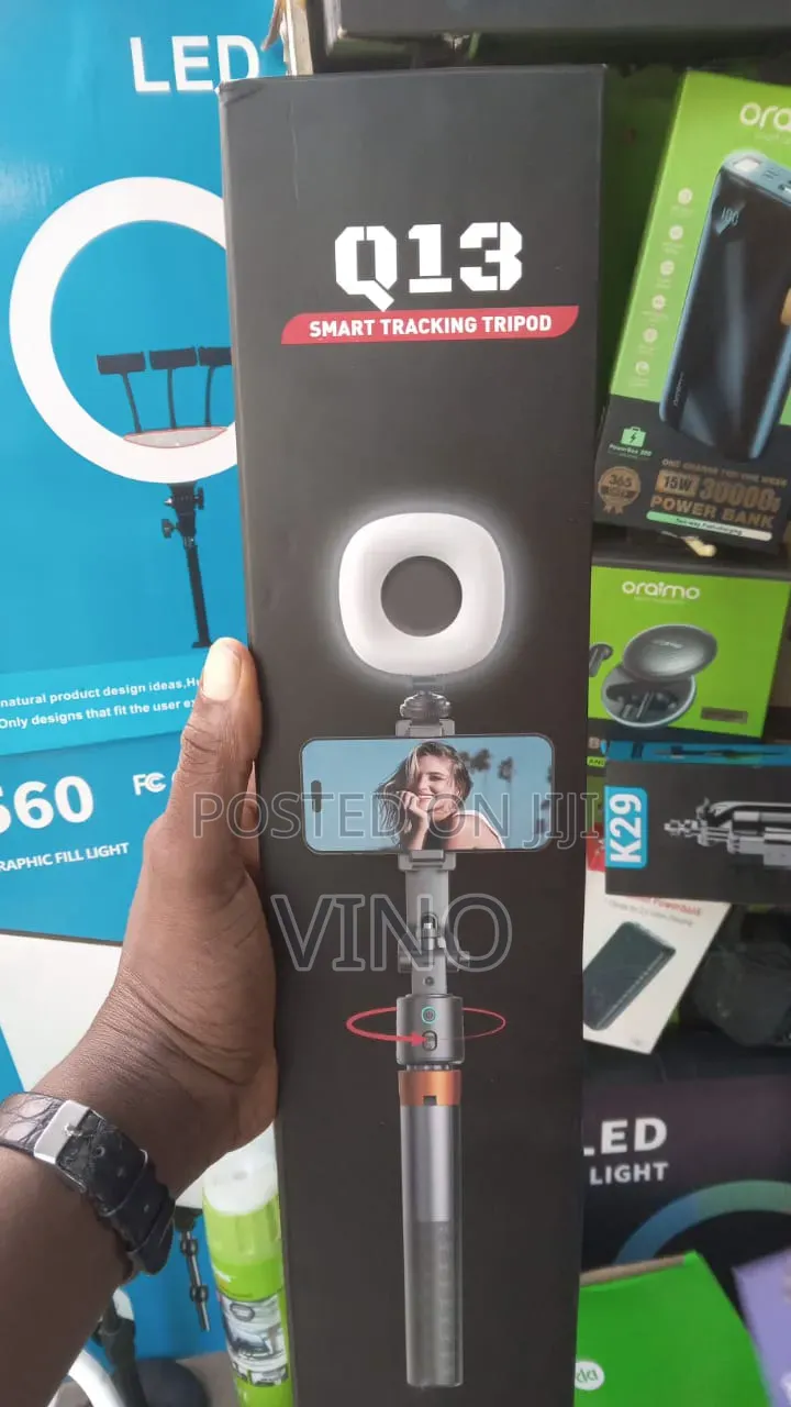 Q13 Smart Tracking Tripod