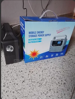300 Watts Solar Generator With Solar Panel.