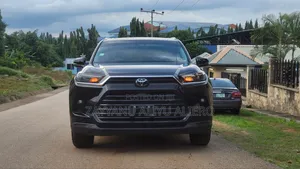Toyota Highlander 2024 Black