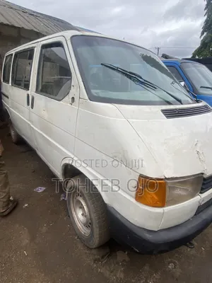 Volkswagen Transporter 1994 White