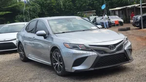 Toyota Camry 2019 Silver