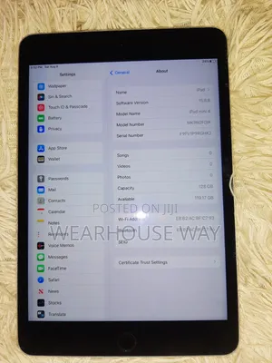 Apple iPad mini 4 128 GB Silver