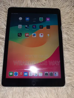 Apple iPad 9.7 32 GB Black