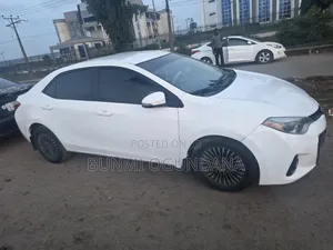 Toyota Corolla 2014 White