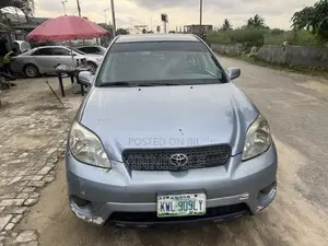 Toyota Matrix XR Hatchback AWD (1.8L 4cyl 4A) 2005 Blue