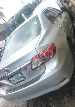 Toyota Corolla 2012 Silver