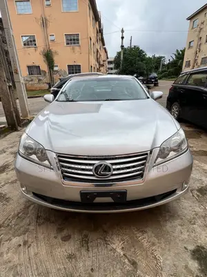 Lexus ES 350 2010 Silver