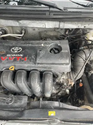 Toyota Corolla 2004 Silver