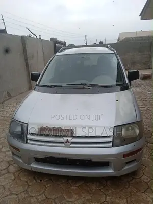 Mitsubishi SpaceRunner 2006 Silver