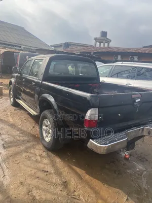 Mitsubishi L300 1987 Black